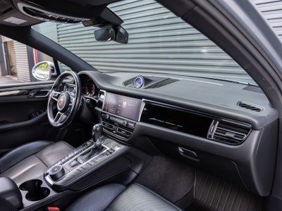 2020 Porsche Macan Macan
