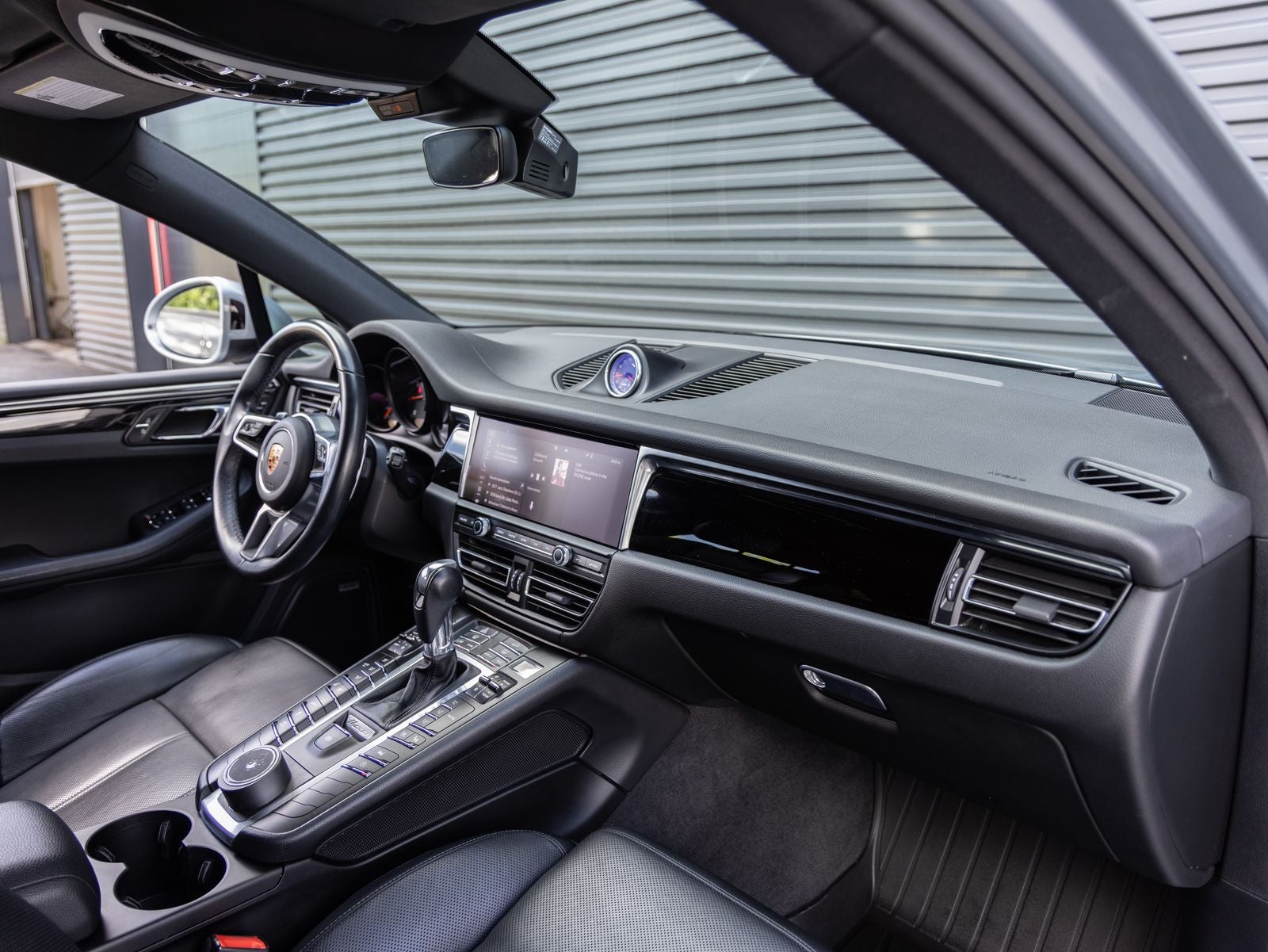 2020 Porsche Macan Macan
