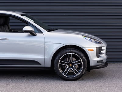 2020 Porsche Macan Macan