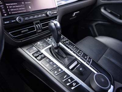 2020 Porsche Macan Macan