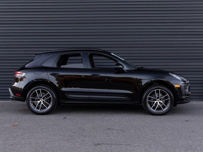 2026 Porsche Macan Macan