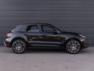 2026 Porsche Macan Macan