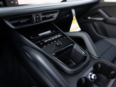 2026 Porsche Cayenne AWD