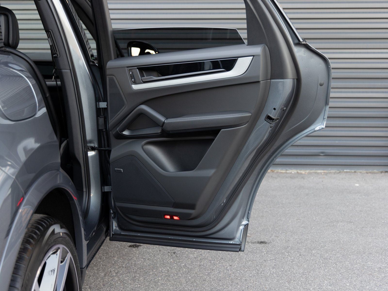 2026 Porsche Cayenne AWD