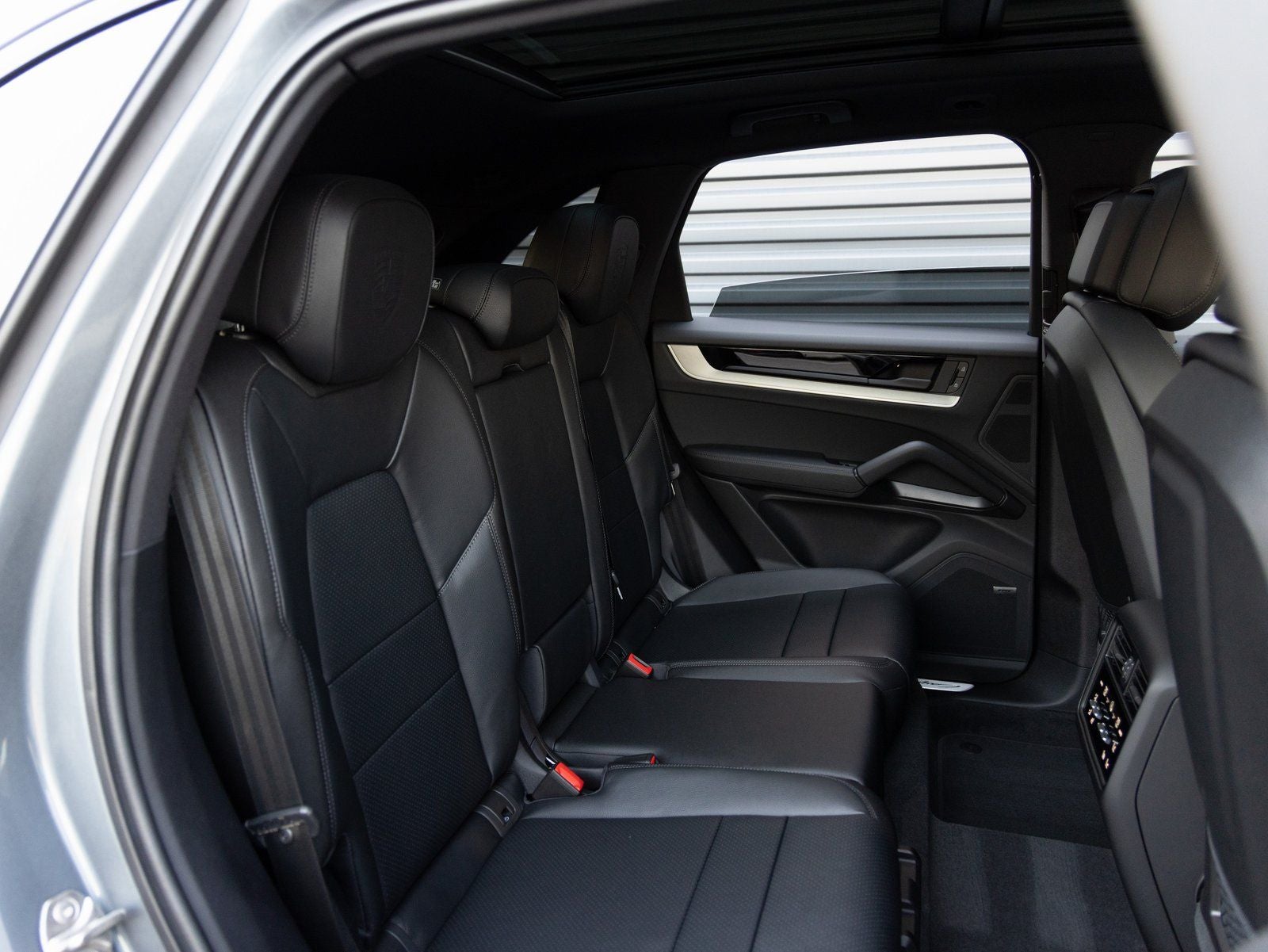 2026 Porsche Cayenne AWD