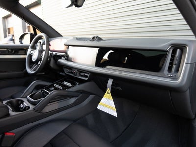 2026 Porsche Cayenne AWD