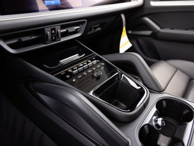 2026 Porsche Cayenne AWD