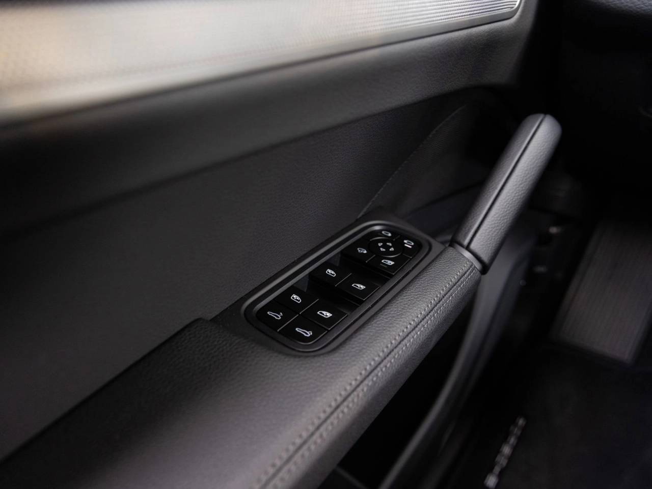 2026 Porsche Cayenne AWD