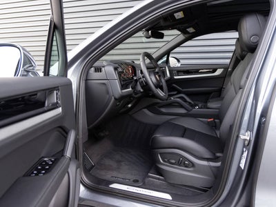 2026 Porsche Cayenne AWD