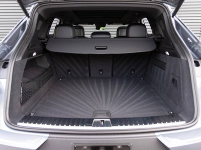 2026 Porsche Cayenne AWD