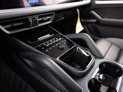 2026 Porsche Cayenne AWD