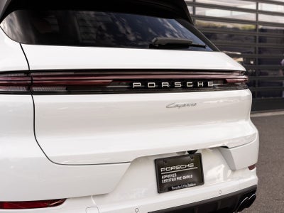 2025 Porsche Cayenne AWD