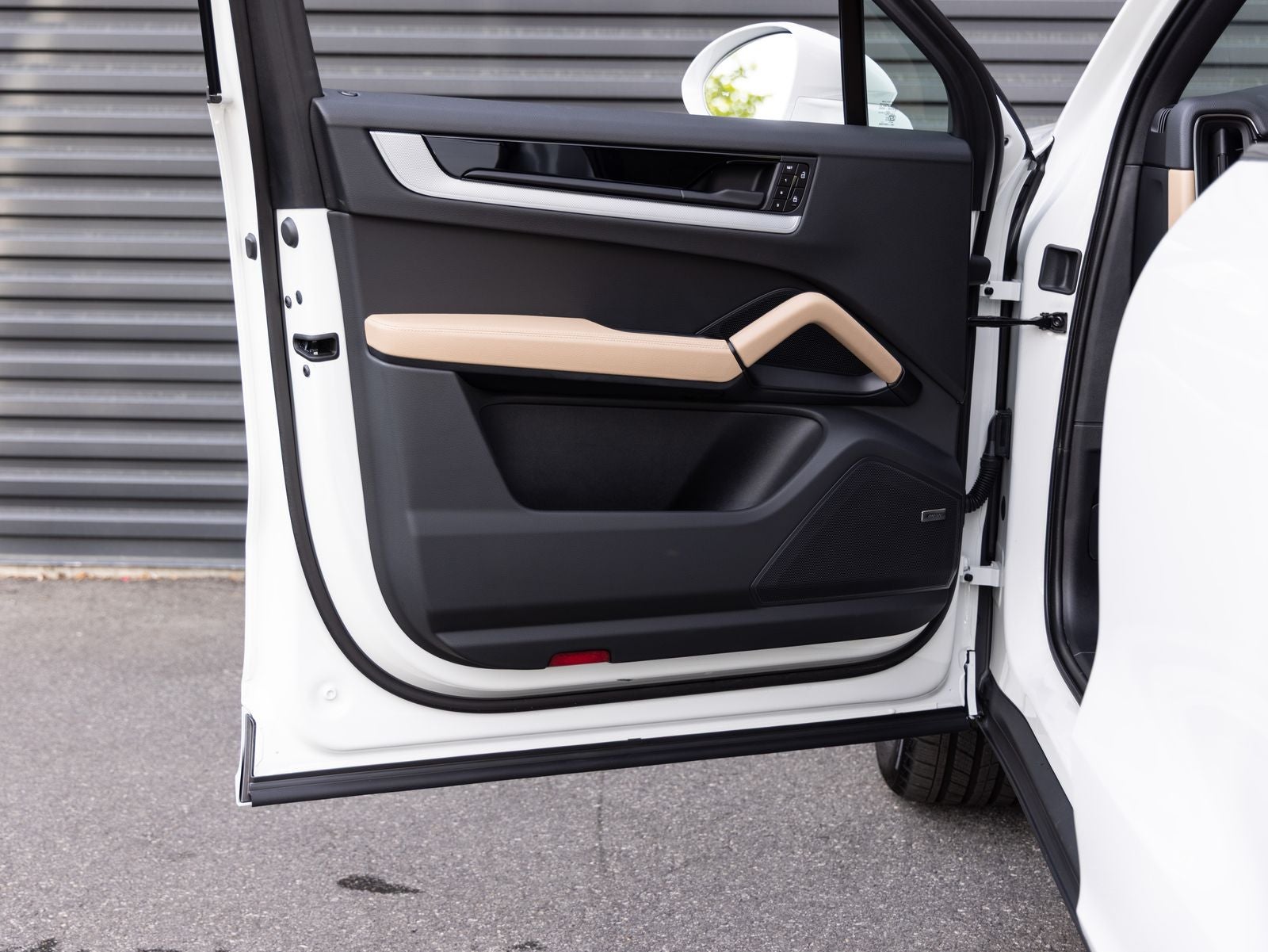 2025 Porsche Cayenne AWD