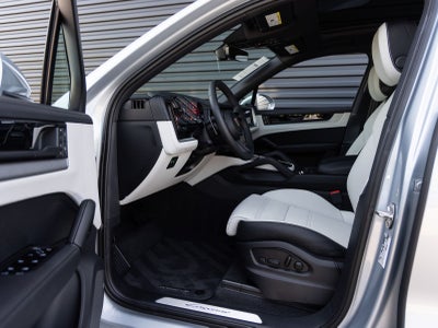 2025 Porsche Cayenne Cayenne
