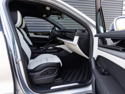 2025 Porsche Cayenne Cayenne