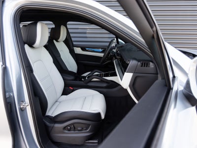 2025 Porsche Cayenne Cayenne