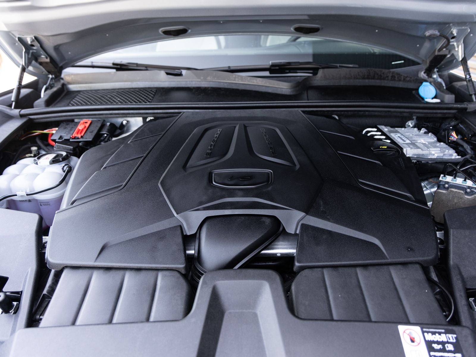 2025 Porsche Cayenne Cayenne