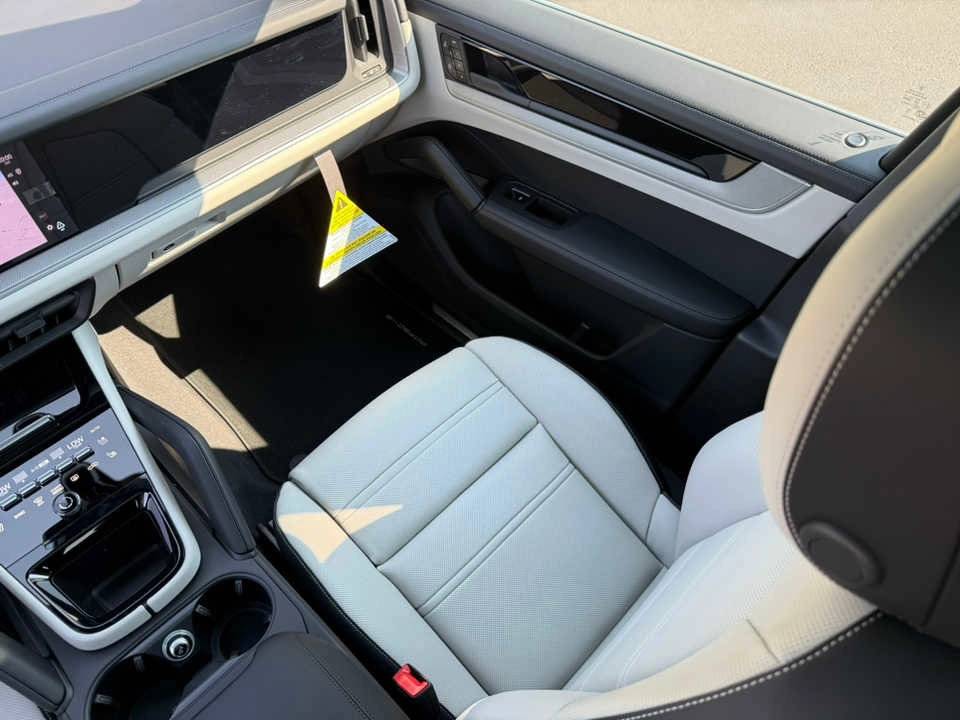2025 Porsche Cayenne Cayenne