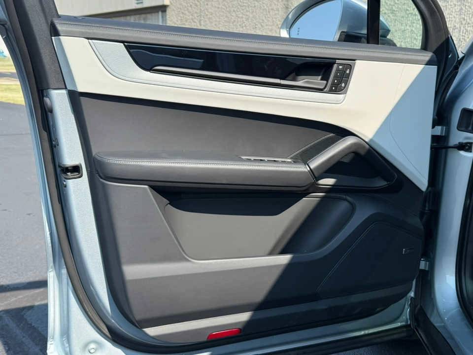 2025 Porsche Cayenne Cayenne