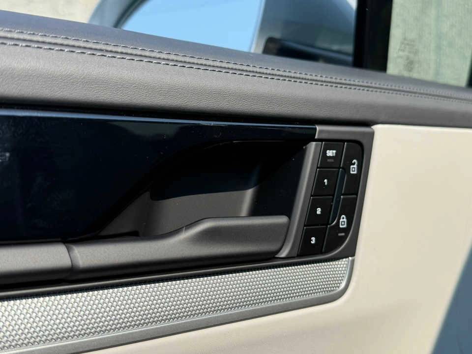 2025 Porsche Cayenne Cayenne