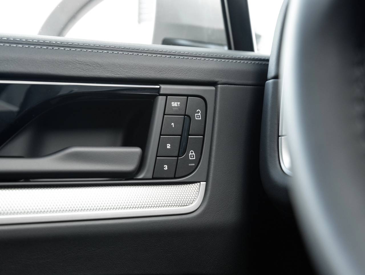 2025 Porsche Cayenne Cayenne