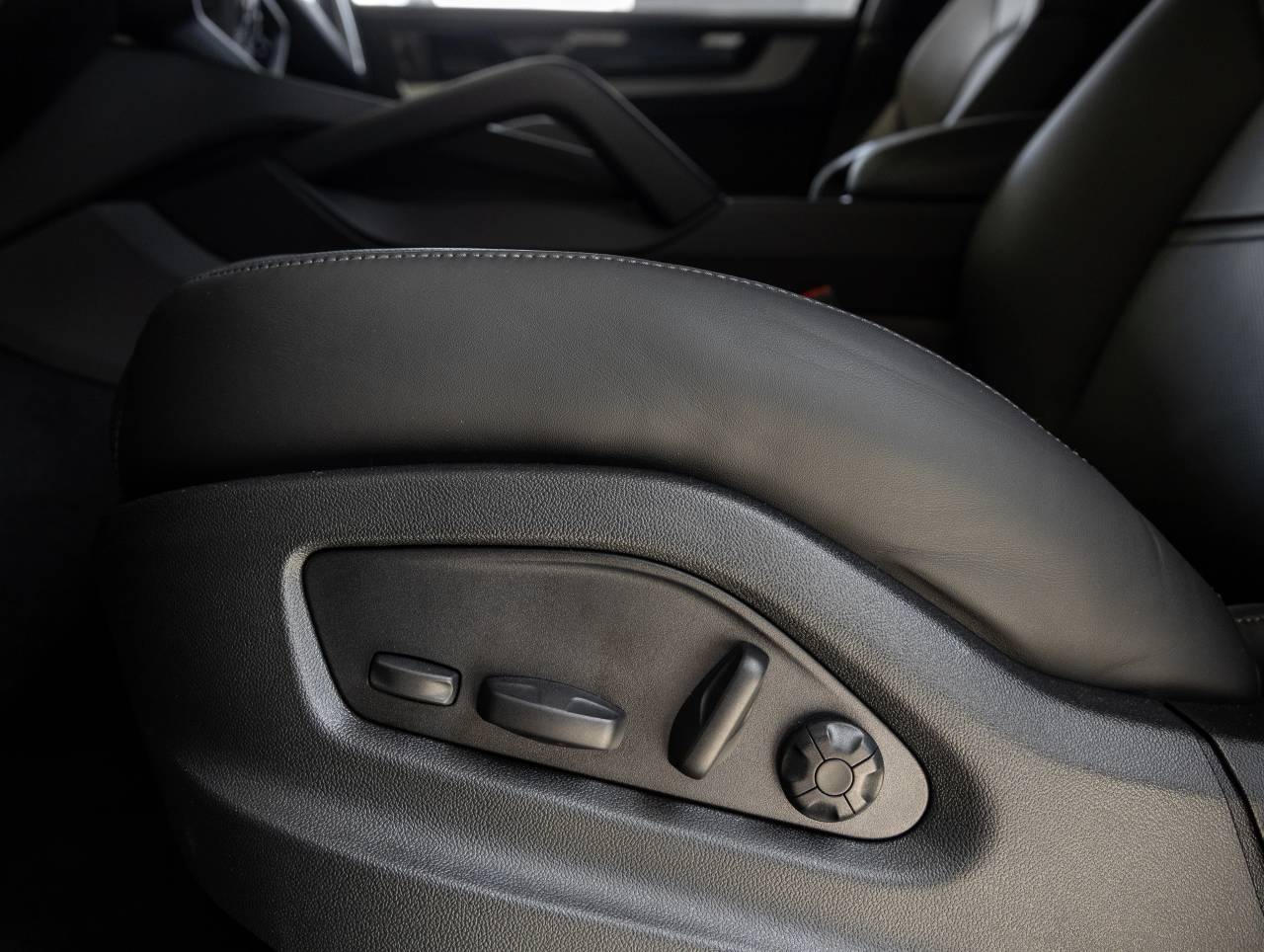 2025 Porsche Cayenne Cayenne