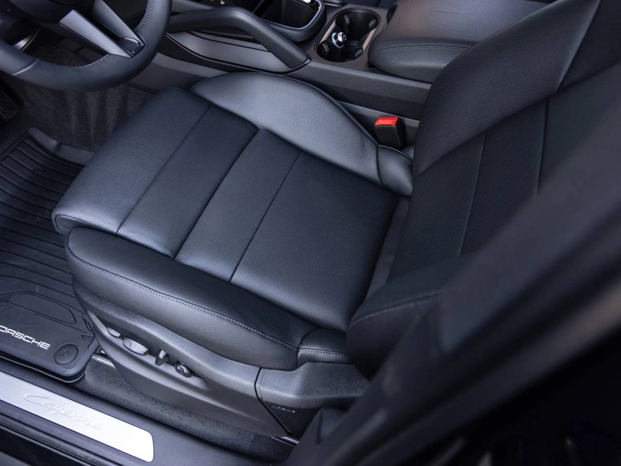 2026 Porsche Cayenne AWD