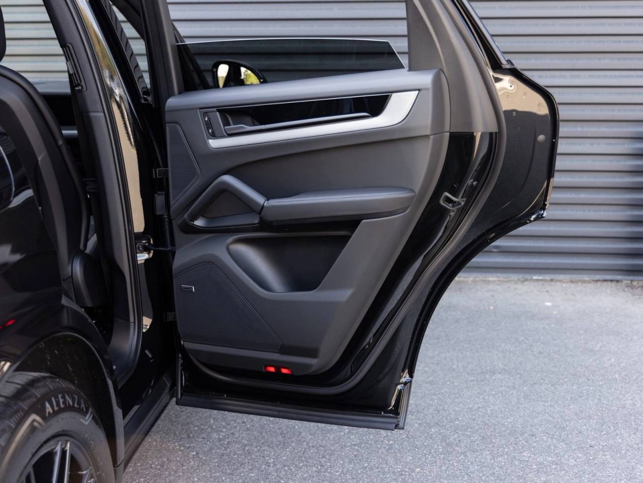 2026 Porsche Cayenne AWD