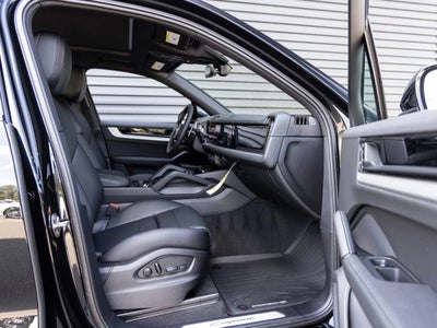 2026 Porsche Cayenne AWD