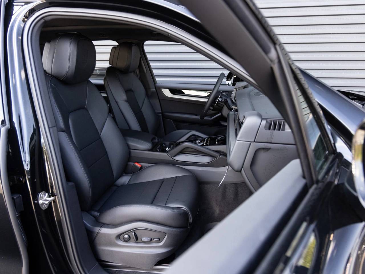 2026 Porsche Cayenne AWD