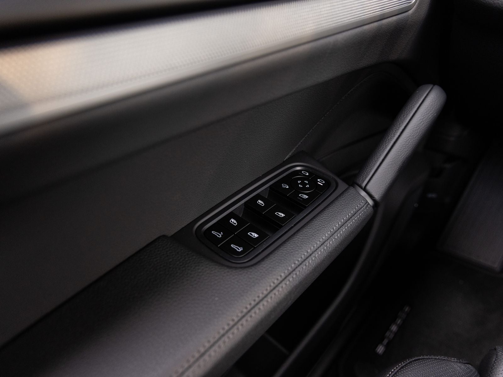 2026 Porsche Cayenne AWD