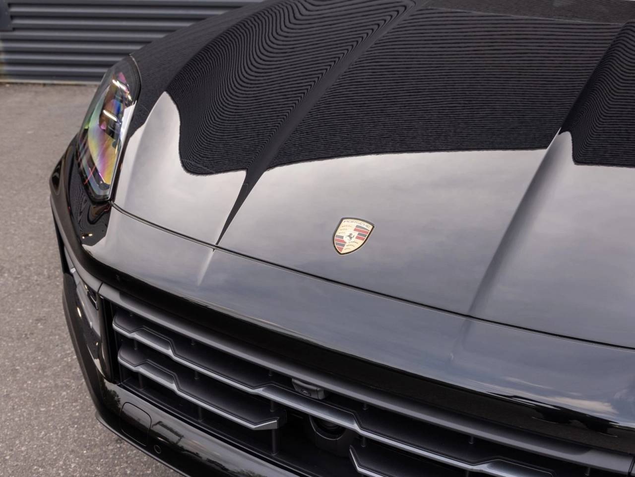 2026 Porsche Cayenne AWD