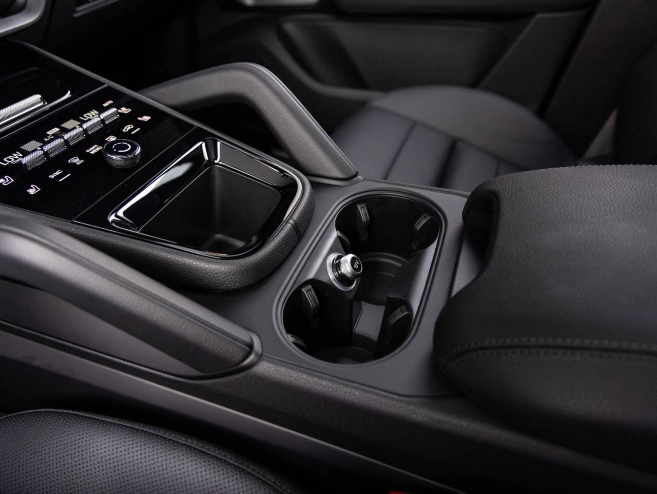 2026 Porsche Cayenne AWD