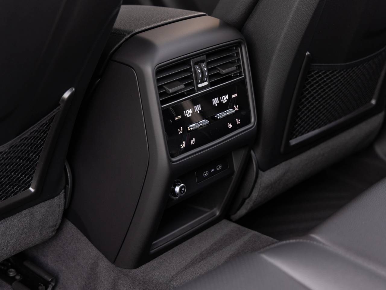 2026 Porsche Cayenne AWD