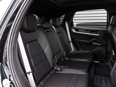 2026 Porsche Cayenne AWD