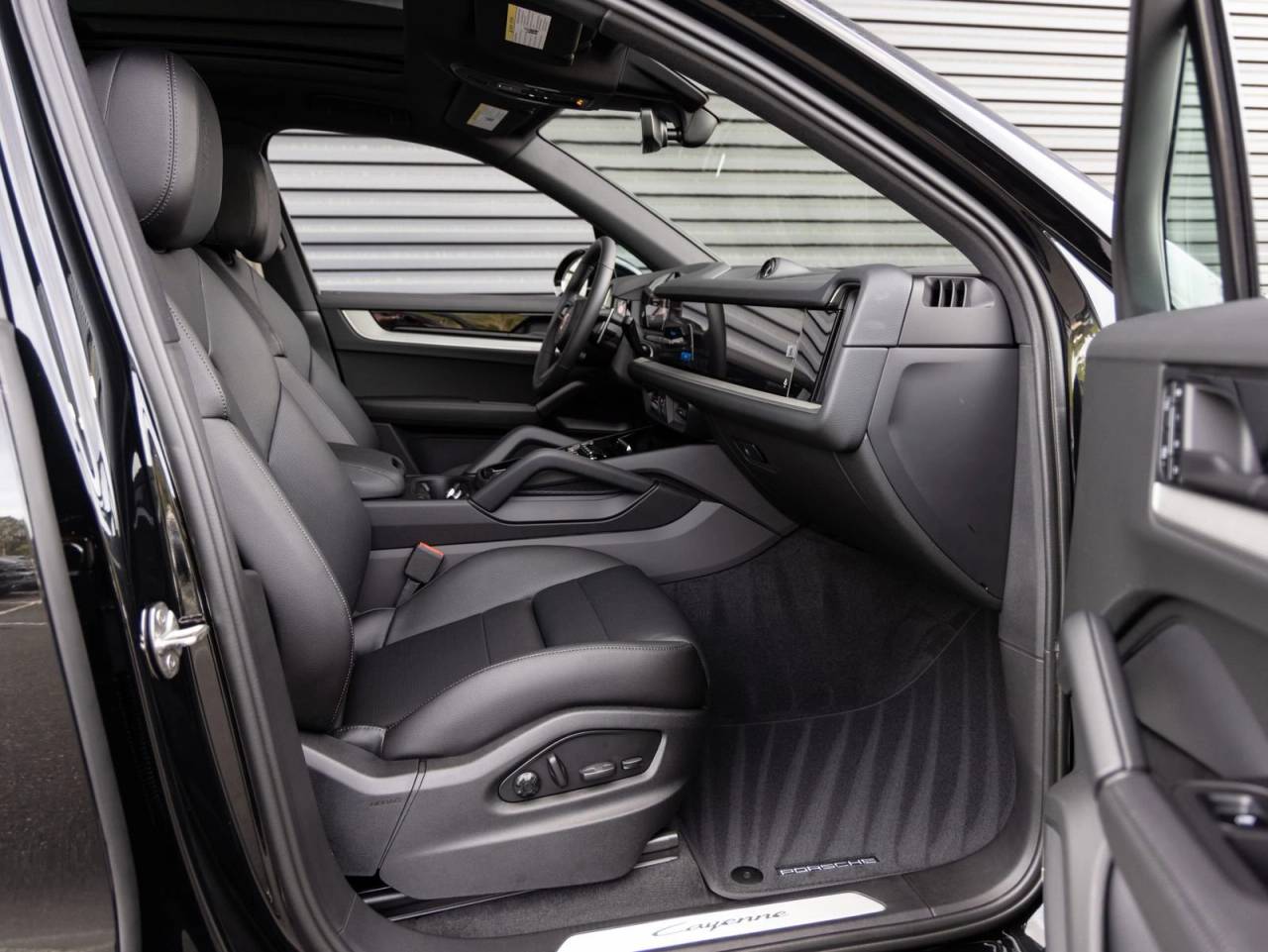 2026 Porsche Cayenne AWD