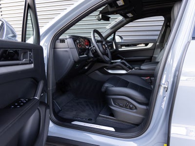 2025 Porsche Cayenne Cayenne