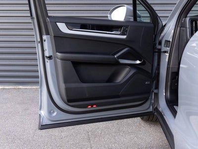 2025 Porsche Cayenne Cayenne