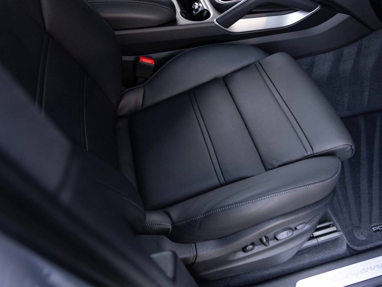 2025 Porsche Cayenne Cayenne