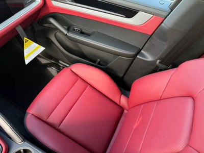 2025 Porsche Cayenne Cayenne