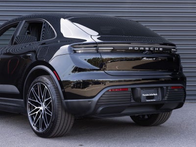 2026 Porsche Macan Macan 4 Electric