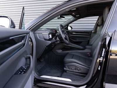 2026 Porsche Macan Macan 4 Electric