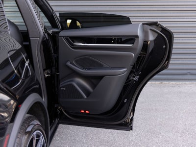 2026 Porsche Macan Macan 4 Electric