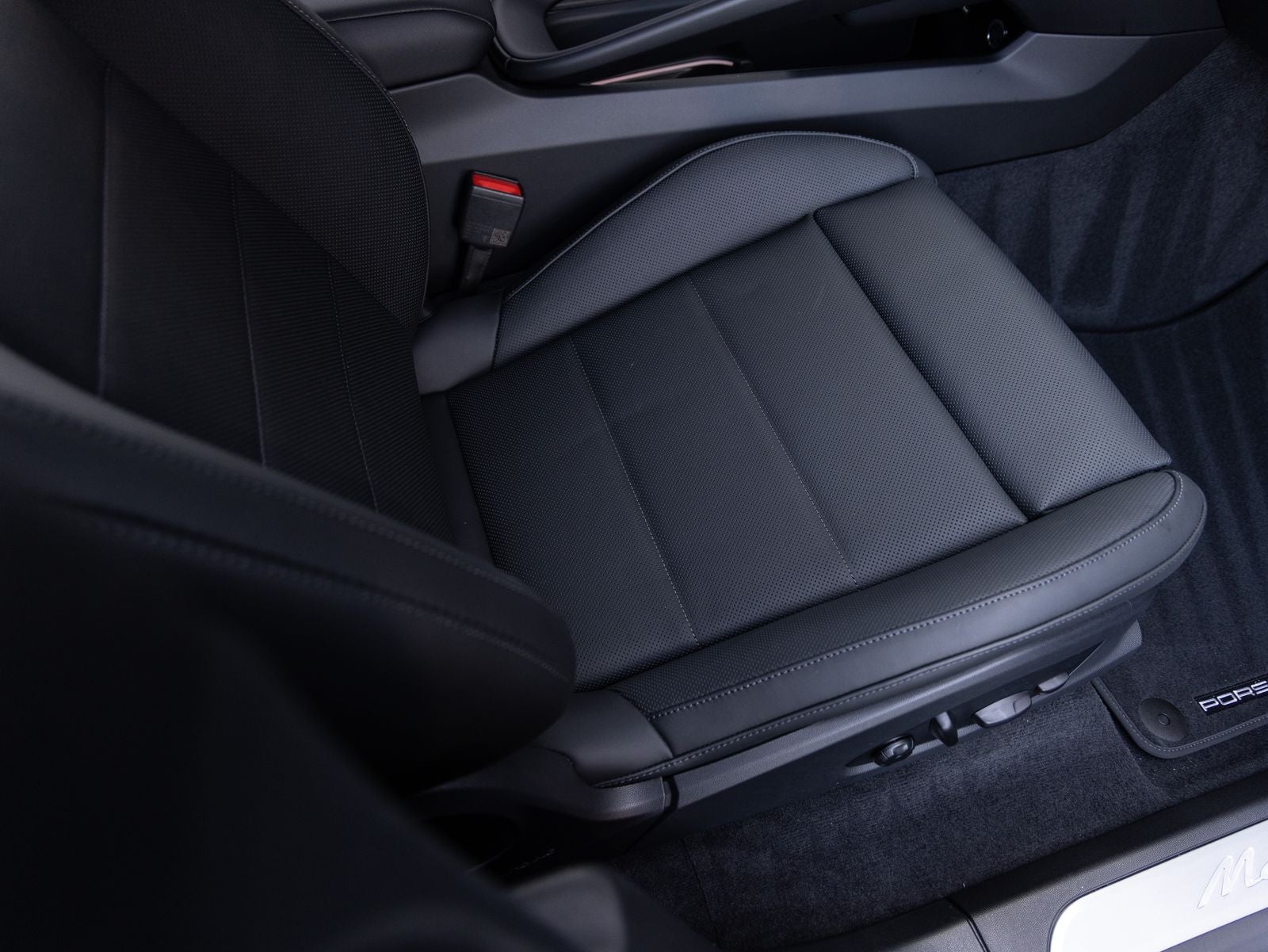 2026 Porsche Macan Macan 4 Electric