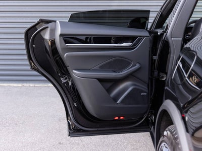 2026 Porsche Macan Macan 4 Electric