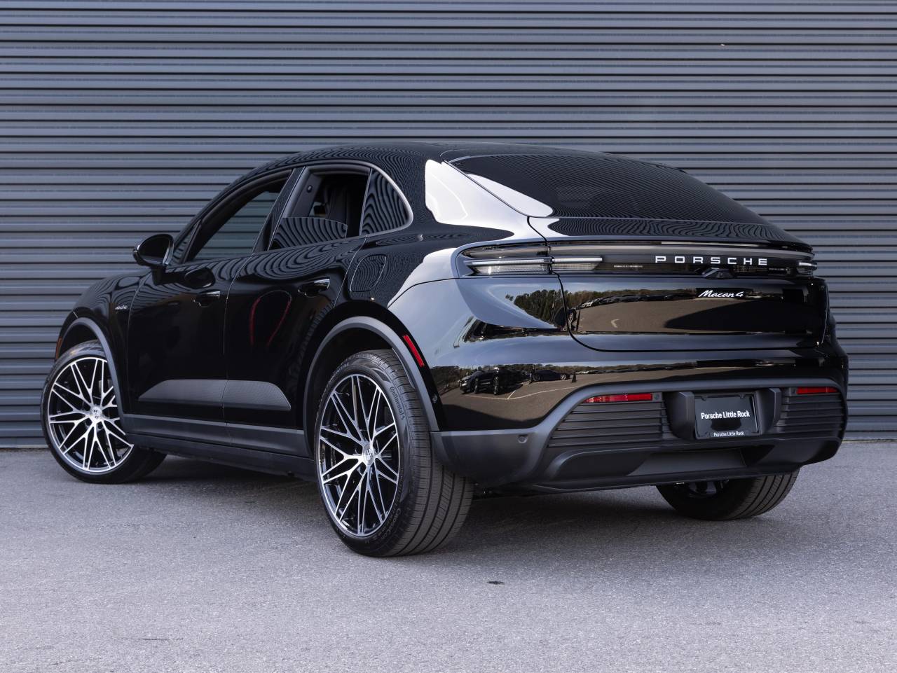 2026 Porsche Macan Macan 4 Electric