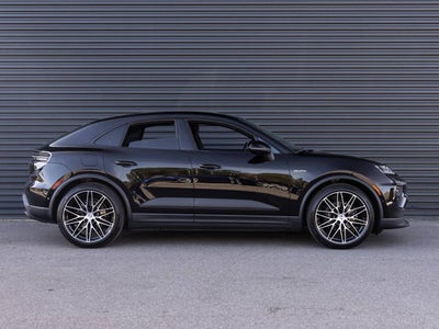 2026 Porsche Macan Macan 4 Electric