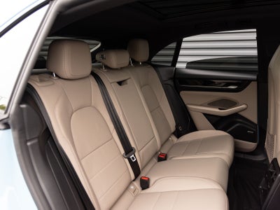 2026 Porsche Macan 4 Electric