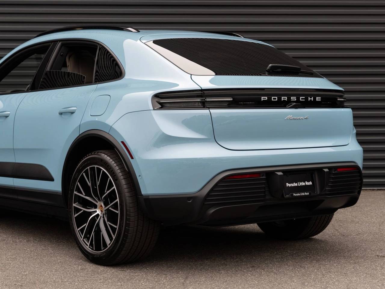 2026 Porsche Macan 4 Electric