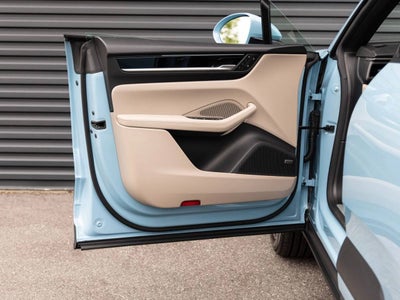 2026 Porsche Macan 4 Electric